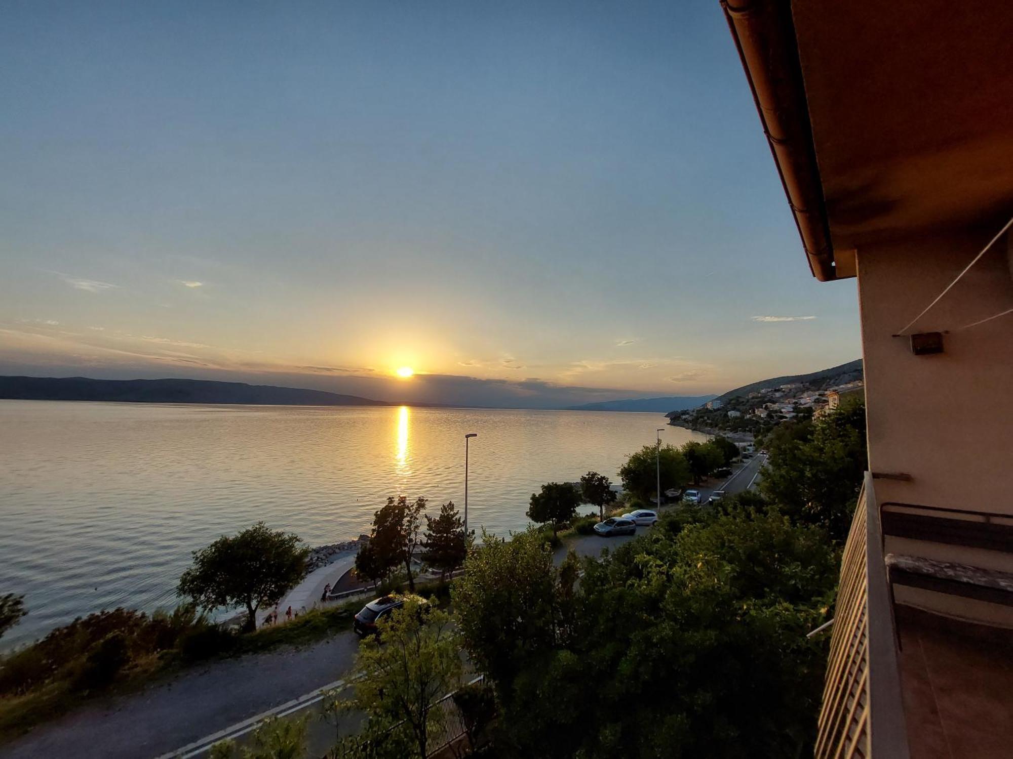 Iskra Appartement Senj  Buitenkant foto